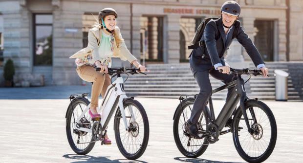 クロスバイクや自転車で通勤するときの服装